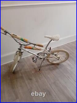 1980s Old School Retro Bmx