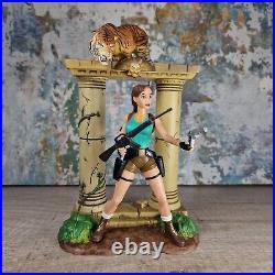 Retro 90s Tomb Raider 2 collectable Display Figure Lara Croft Model Ps1