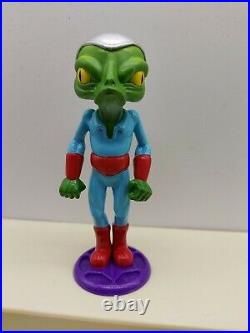 Retro Alien 1990s vintage space Roswell Area 51 classic 11 figure set