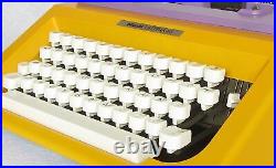 Retro chic! Olivetti Lettera 40 typewriter yellowithpurple 70s