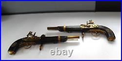 Vintage Retro 1960/70s Pair Of Brass & Wood Flintlock Muskets Wall Mounted