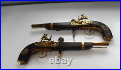 Vintage Retro 1960/70s Pair Of Brass & Wood Flintlock Muskets Wall Mounted