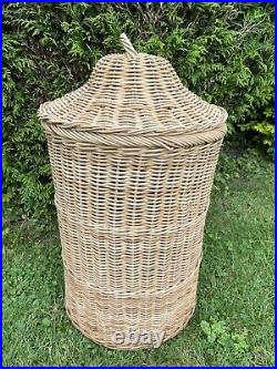 Vintage Retro Wicker Round Basket or Laundry Basket with Lid ca 19 70/80's #