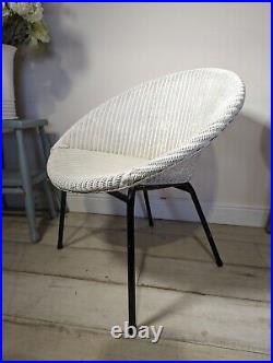 Vintage Satalight Sputnik Retro MCM Chair With Splaye Legs