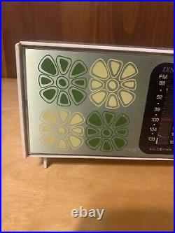 Vintage Space Age Mid Century Modern Radio By Zentih Works! Sounds Great