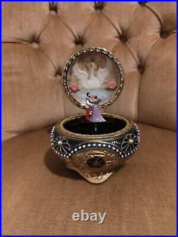 Vintage collectible Anastasia 1997 San Francisco music box company rare